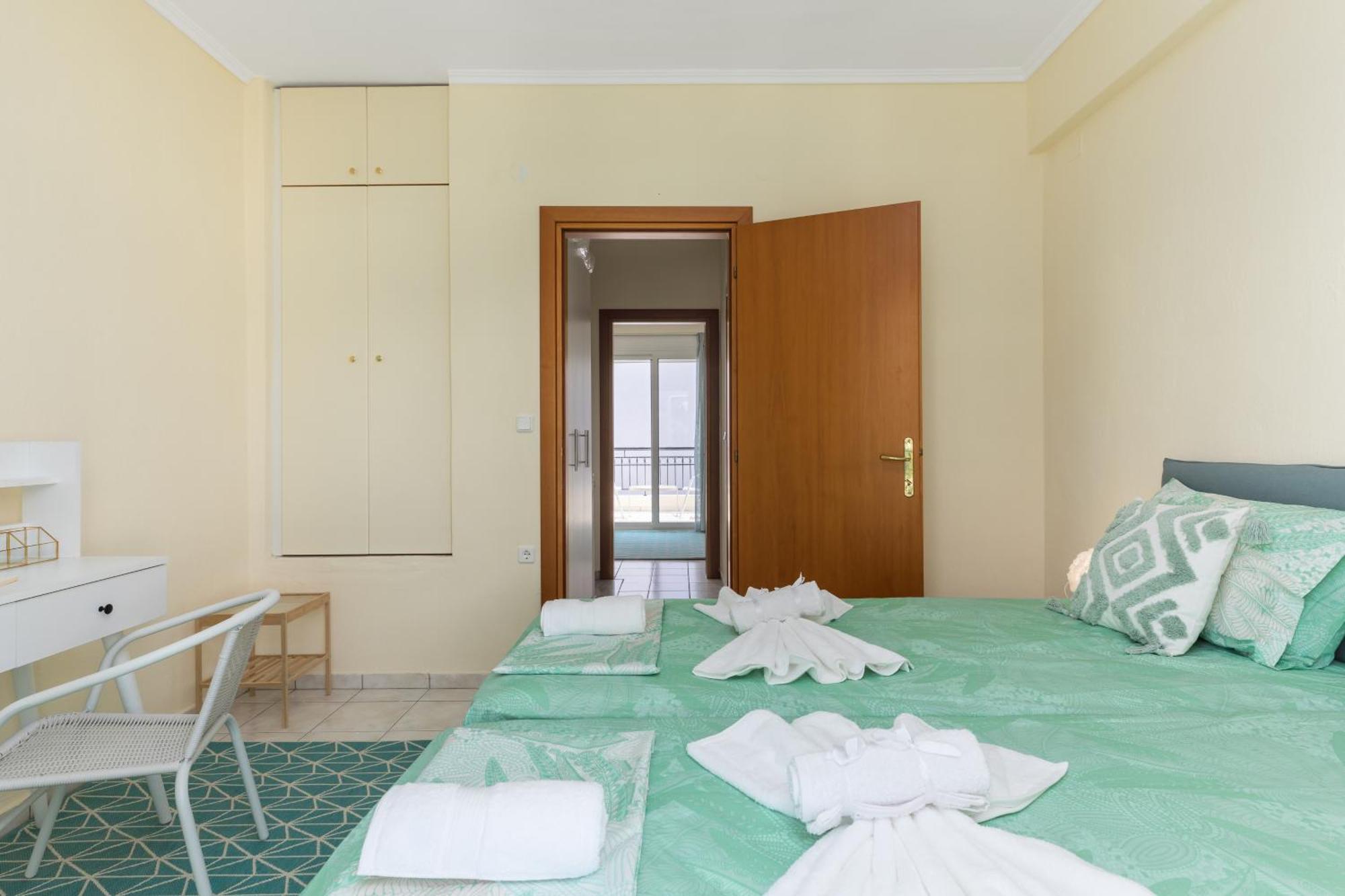 Alexandra'S Maisonette. Paralia Dionisiou Zewnętrze zdjęcie
