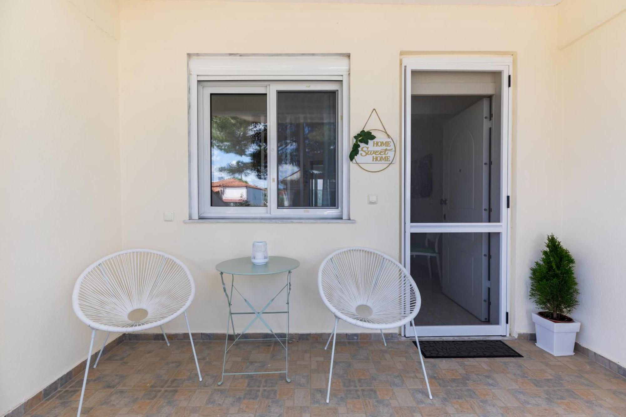 Alexandra'S Maisonette. Paralia Dionisiou Zewnętrze zdjęcie